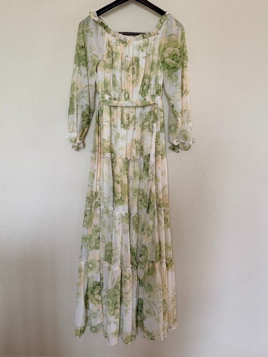 AURA Floral Dress Size S - Picture 3 of 6